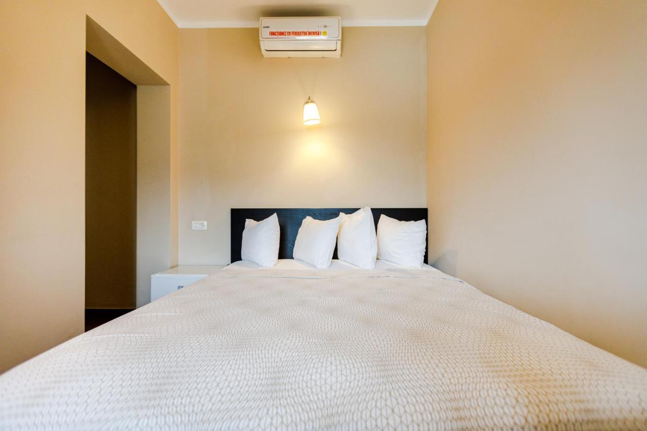 Rex Infinity View 4* Cazanele Dunarii Dubova Exterior photo